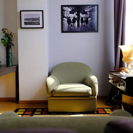 Luxury Suites Julio Dinis Guest house