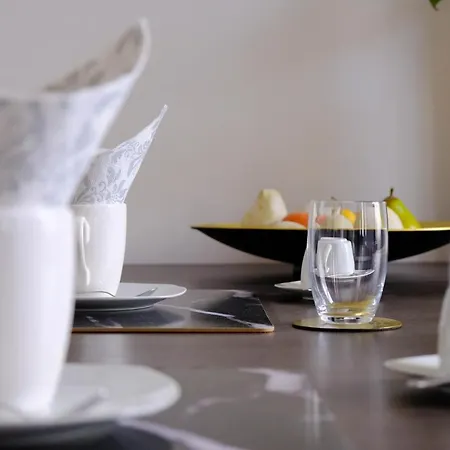 Luxury Suites Julio Dinis *